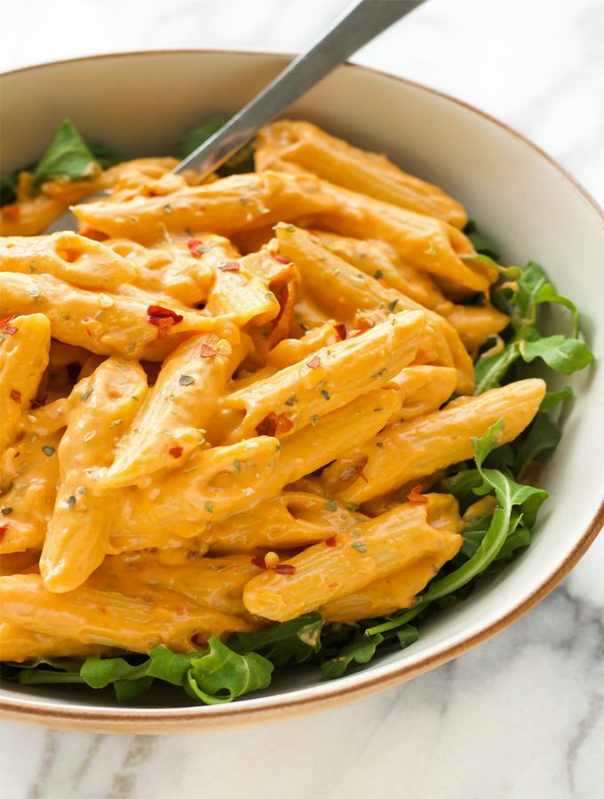 VEGAN CREAMY SPICY SUN DRIED TOMATO PASTA 